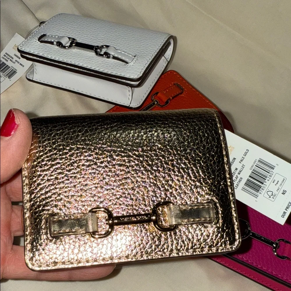 Michael Kors $258 Carson Women Pebbled Leather Flap Wallet one only - Picture 9 of 15